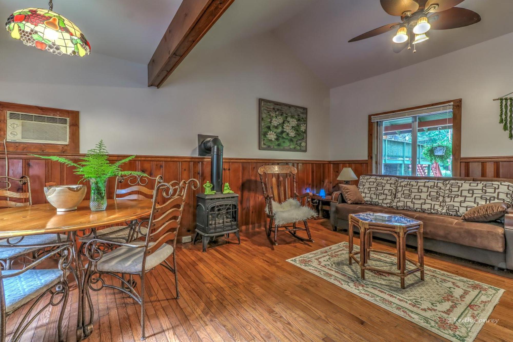Magnolia Streamside Resort Canadensis Pokoj fotografie