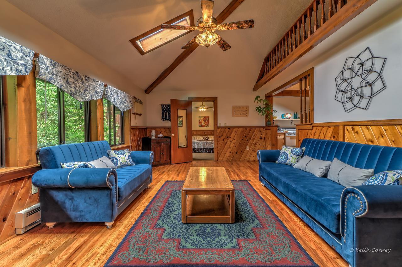 Magnolia Streamside Resort Canadensis Exteriér fotografie